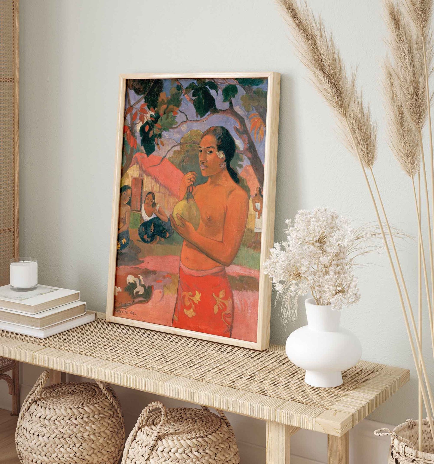 Woman Holding a Fruit (Eu haere ia oe)