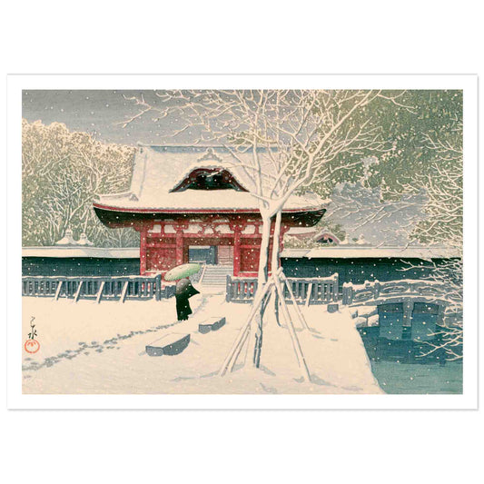 Kawase Hasui, Snow at Shiba Park (1931): a lone figure in dark robes with a green umbrella walks through the snow towards the red entrance gate of Shiba Park in Tokyo